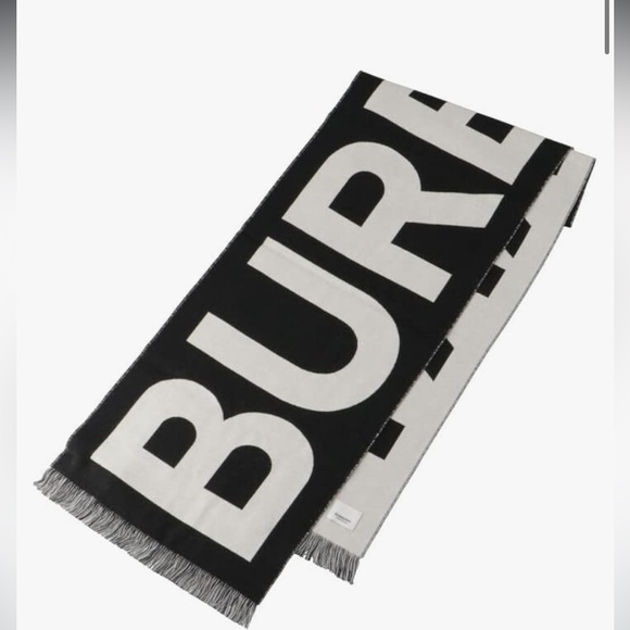 Burberry Accessories - Burberry scarf Authentic
